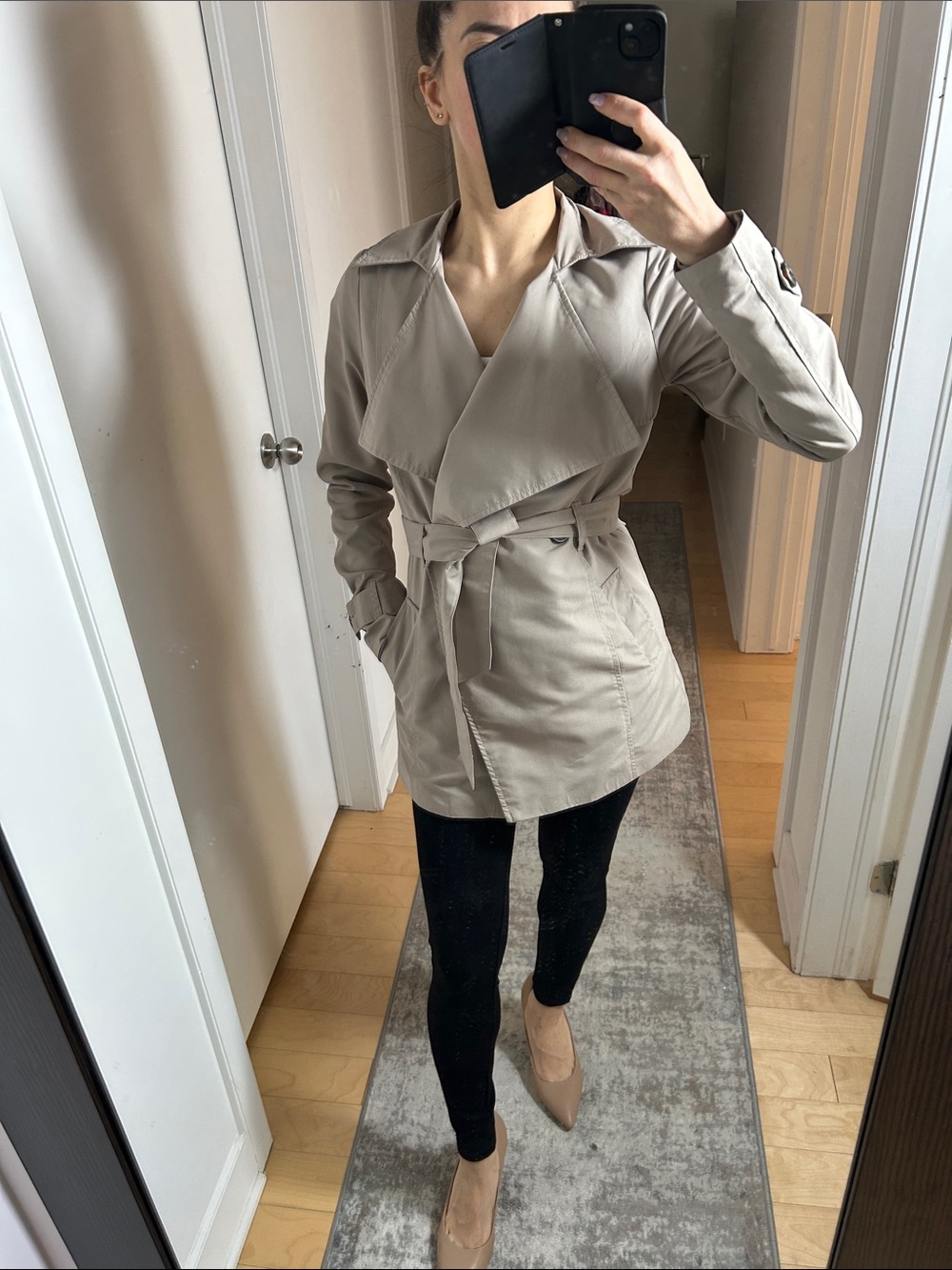 Vero Moda Lightweight Trench Coat – Crisscross Front, Belted, Chic Fit - Picture 3 of 7